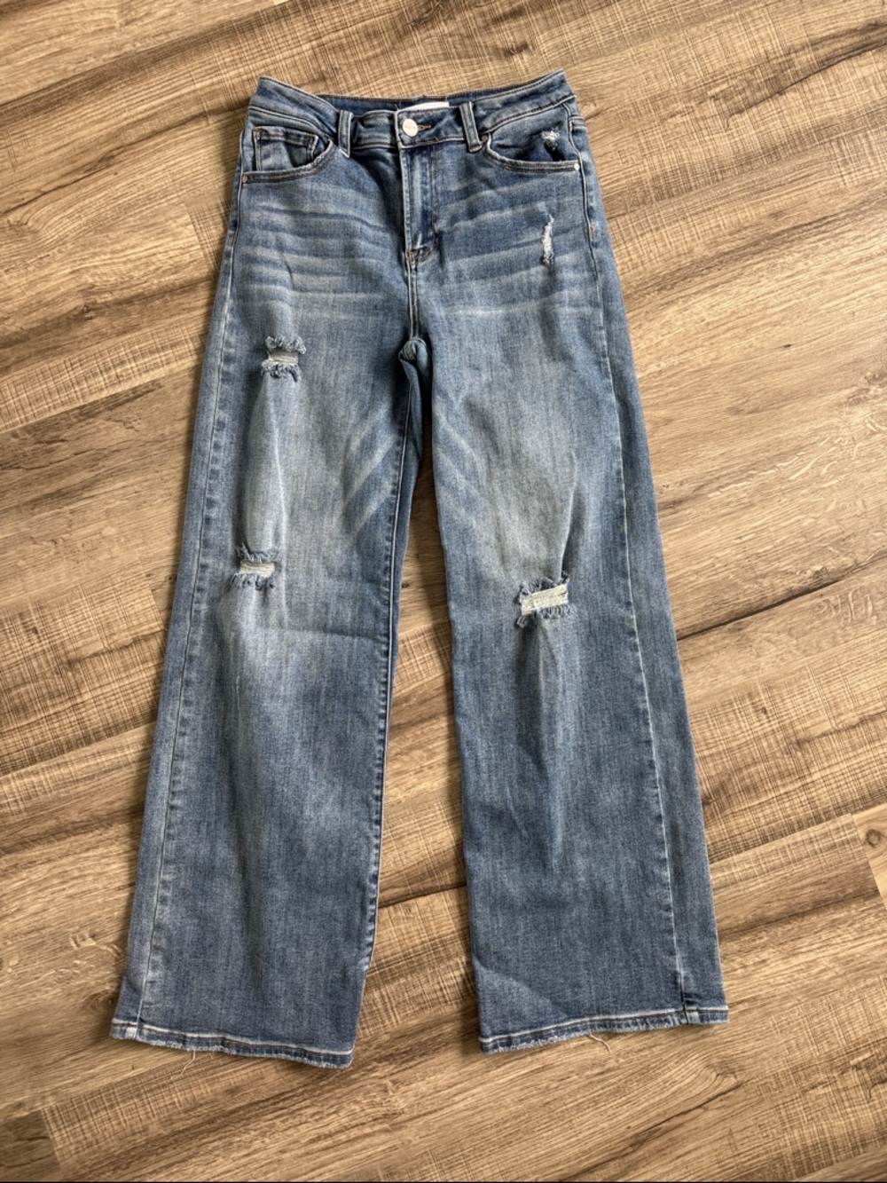 Wide Leg Distressed Jeans - Light Blue